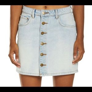 BILLABONG LIGHT WASH JEAN SKIRT